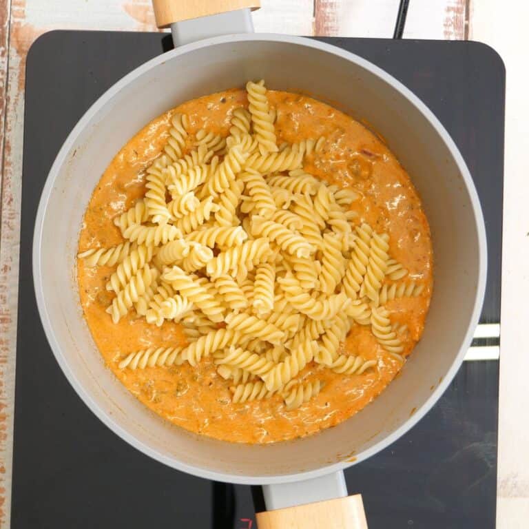 Creamy Beef Pasta Recipe: Quick, Easy, And Delicious - TheFoodieBlogger