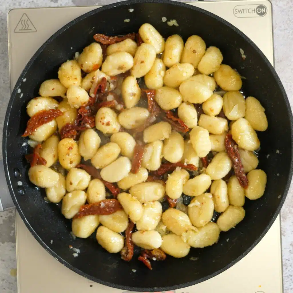 Creamy Tuscan Gnocchi Recipe 6 progress picture of how to cook gnocchi