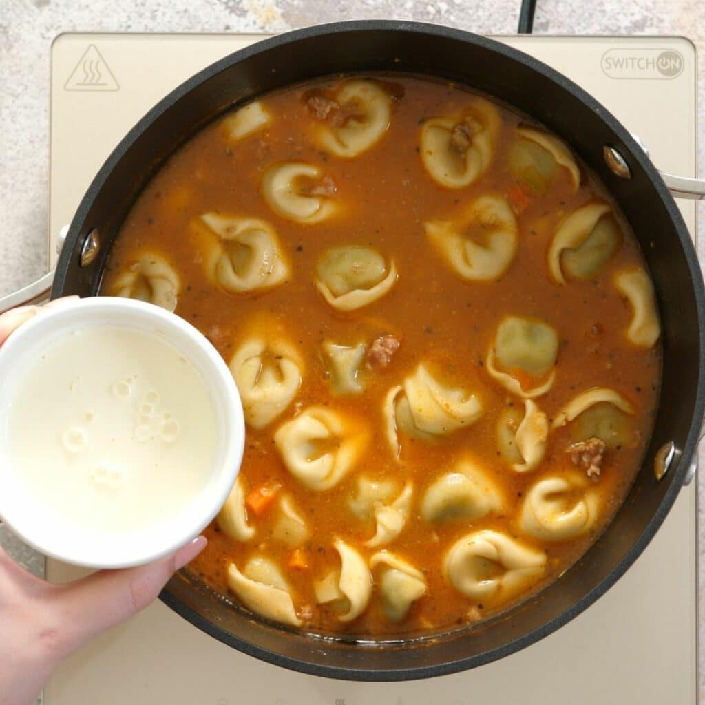how to make creamy sausage tortellini soup 6