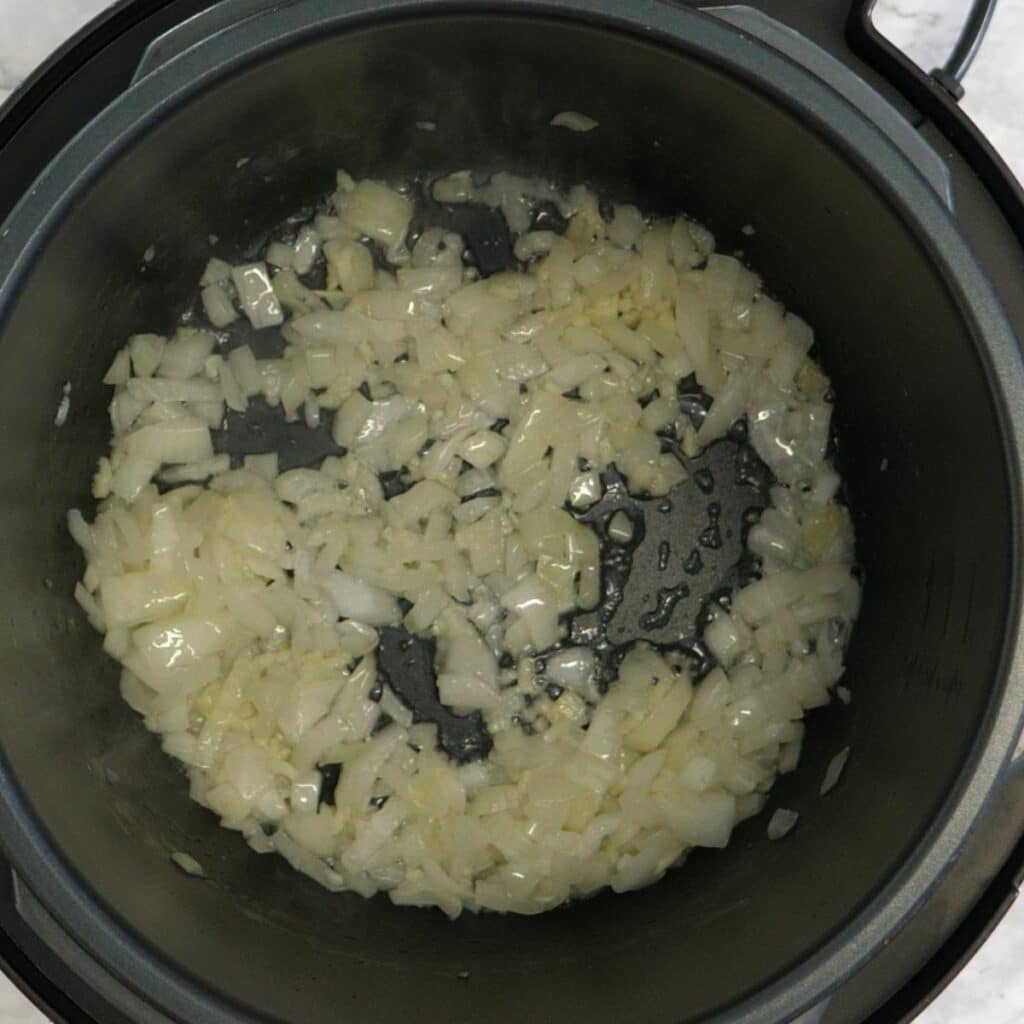 thefoodieblogger how to make Instant Pot Lentil Soup 1