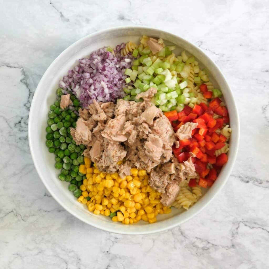 thefoodieblogger how to make Tuna Pasta Salad 3