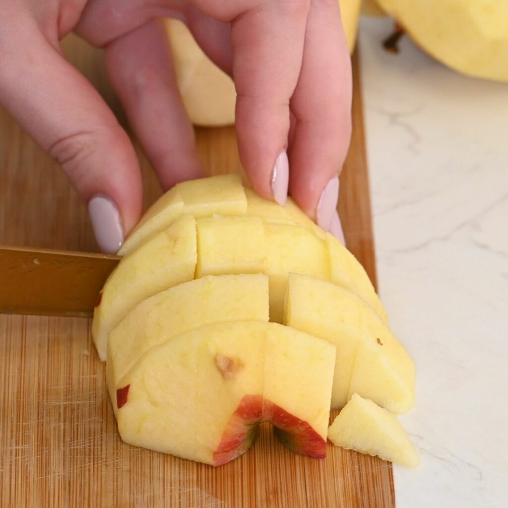 thefoodieblogger how to make apple cinnamon bread 1 1
