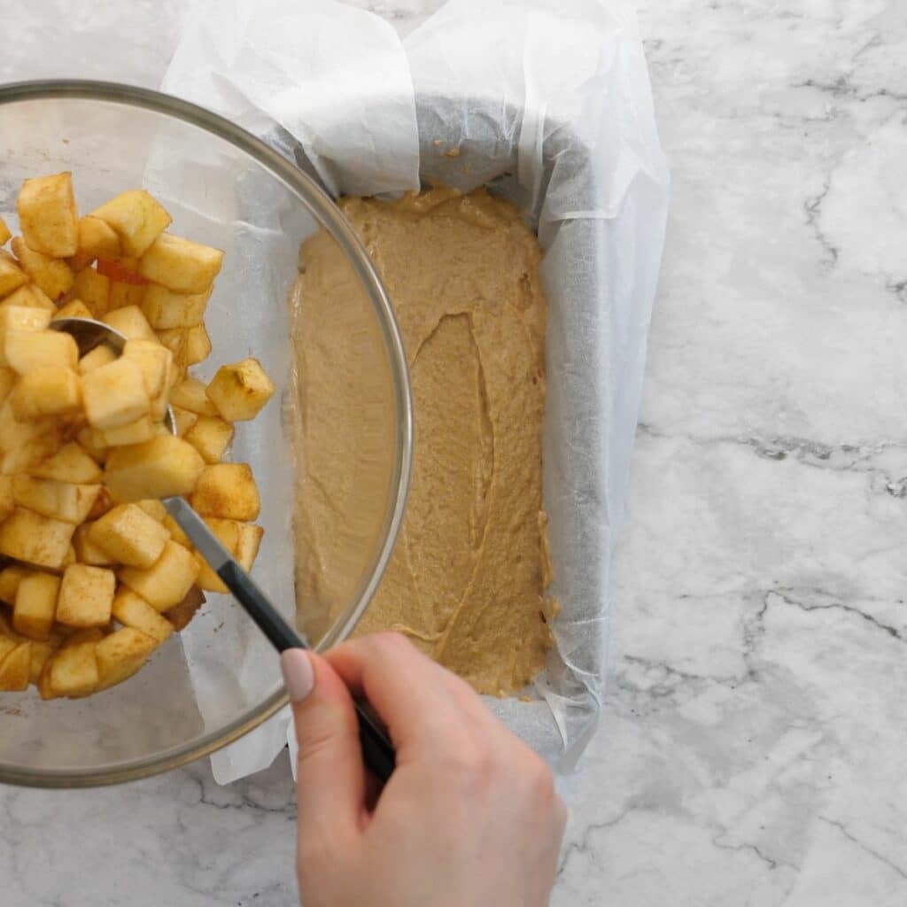thefoodieblogger how to make apple cinnamon bread 5 1