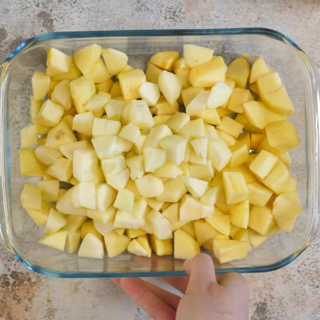 thefoodieblogger how to make apple crisp 7