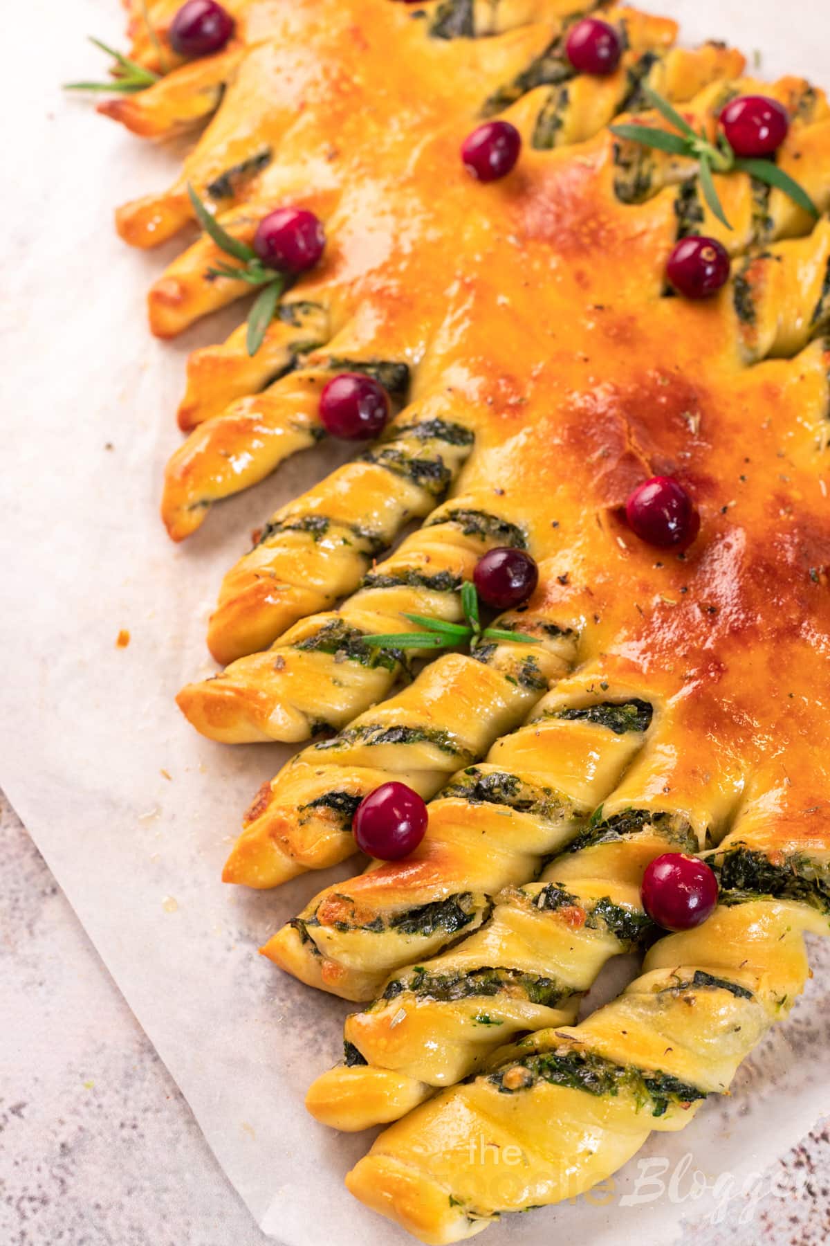 Christmas Tree Spinach Dip Breadsticks 13 TheFoodieBlogger Christmas Tree Spinach Dip Breadsticks 4