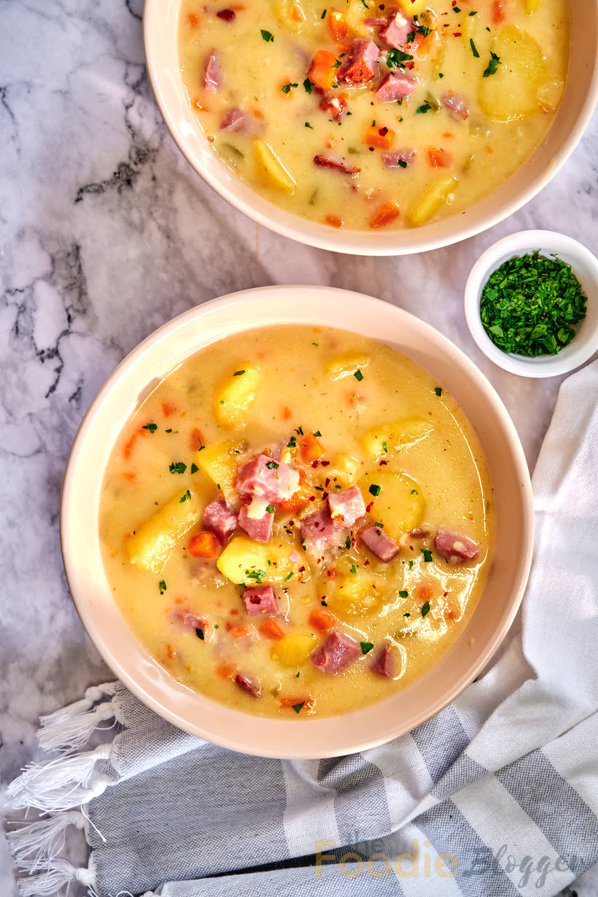 Creamy Ham and Potato Soup 2 thefoodieblogger ham and potato soup 1