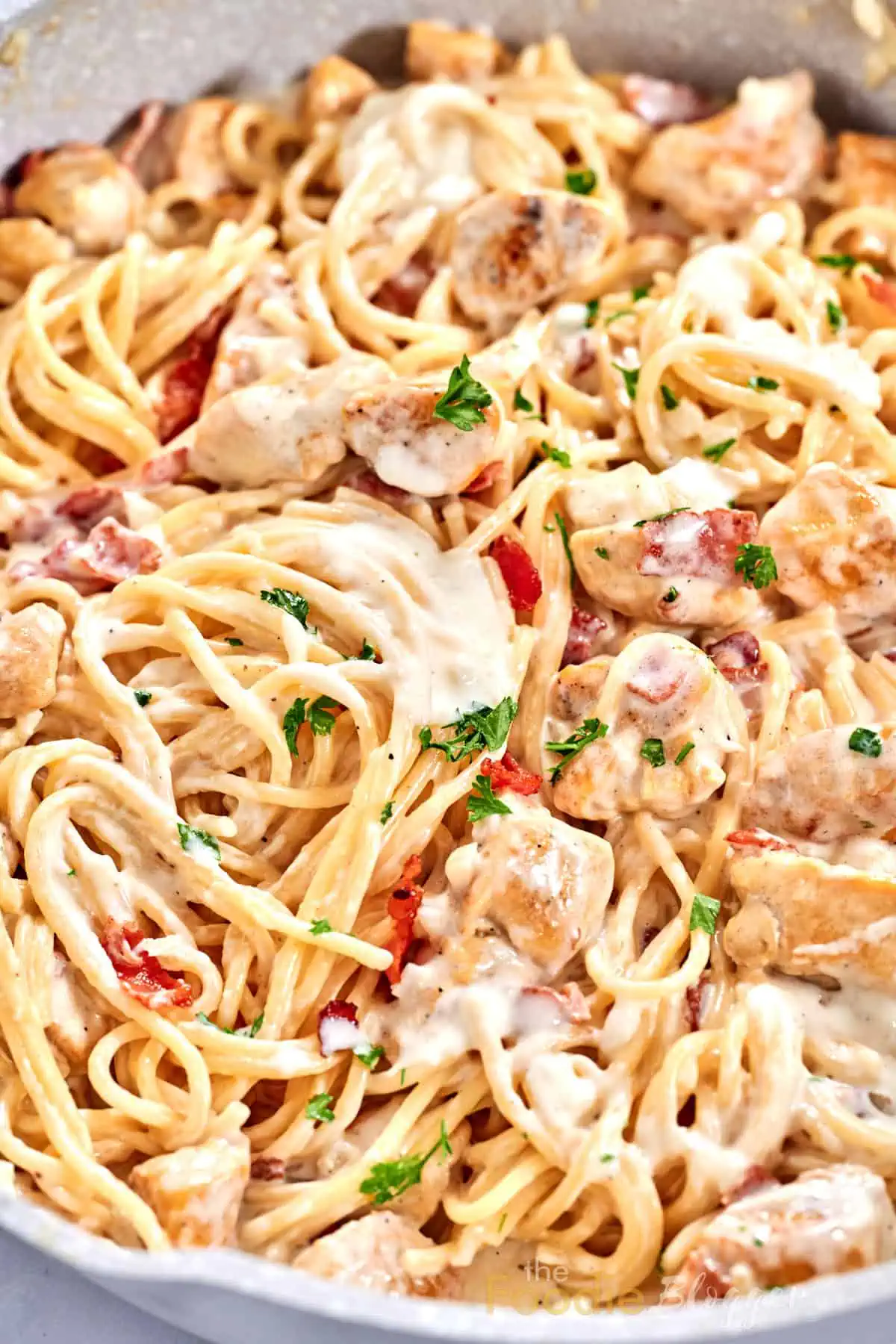 creamy chicken carbonara pasta