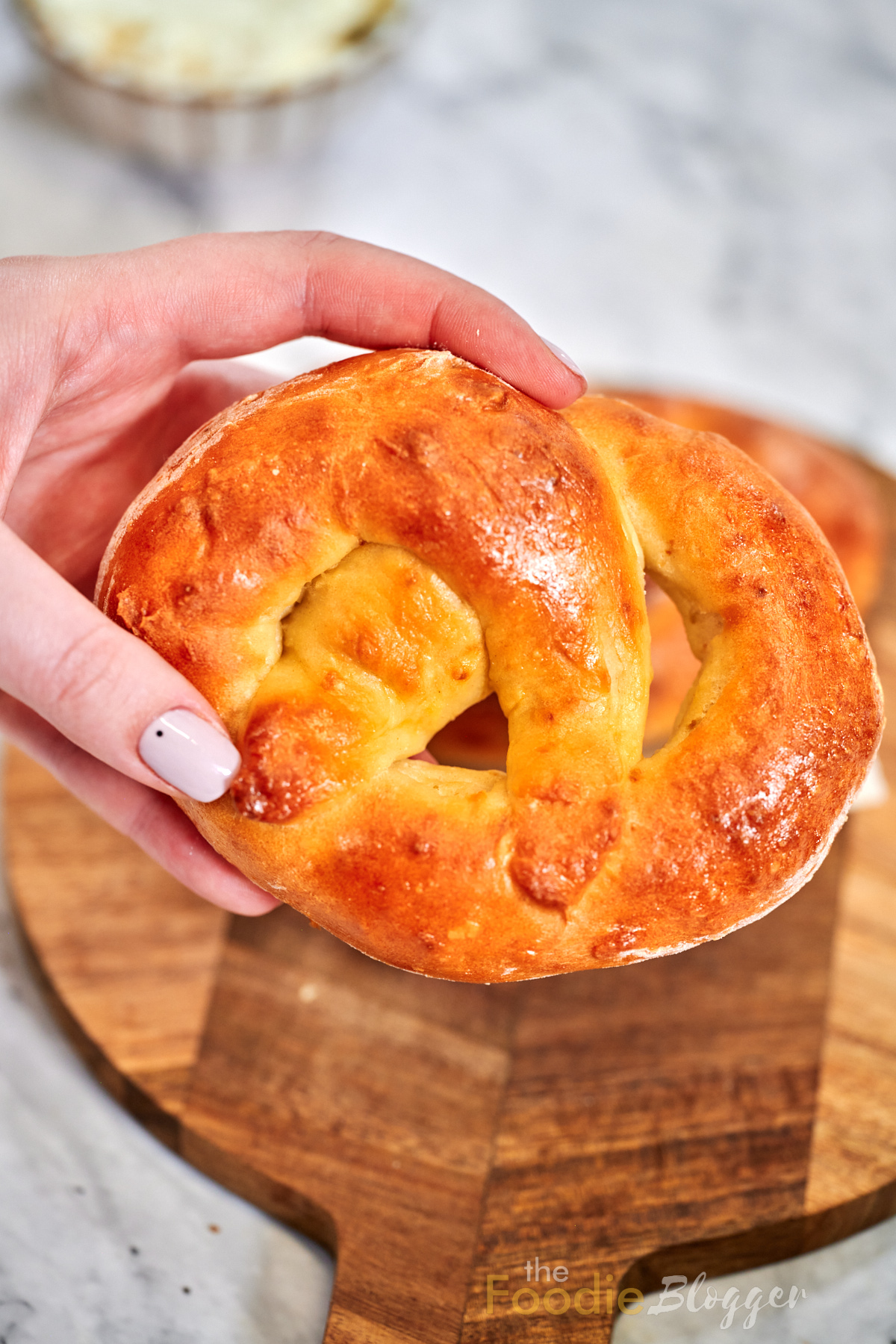 2-Ingredient Pretzels 2 homemade soft pretzers 2 ingredients