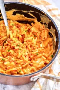 easy creamy pumpkin mac and cheese thefoodieblogger